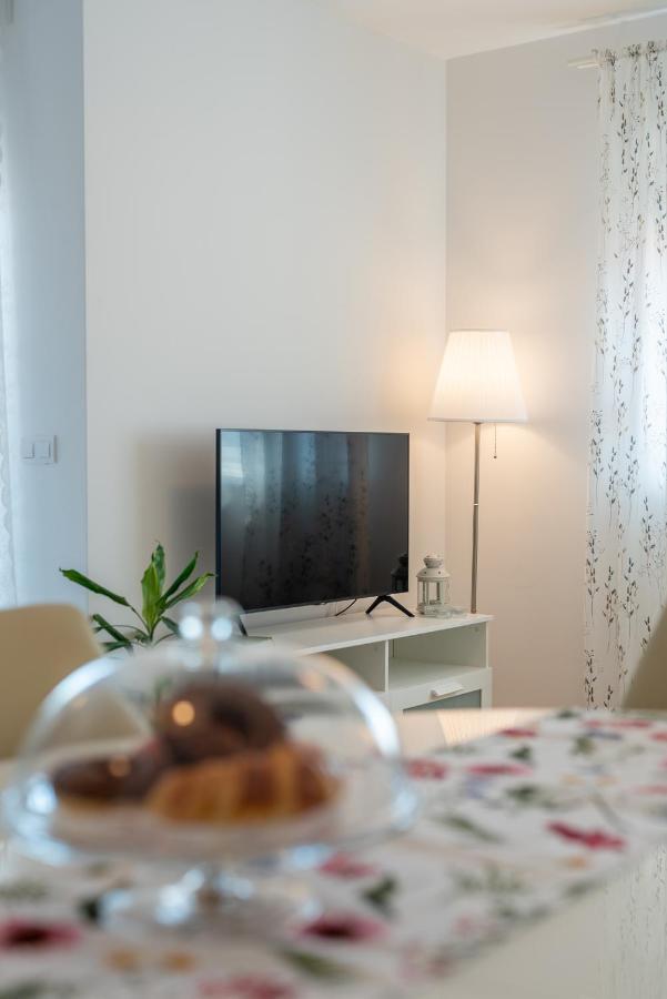 Apartman Lotos Apartment Trogir Exterior foto