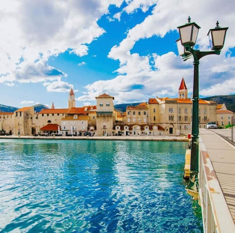 Apartman Lotos Apartment Trogir Exterior foto