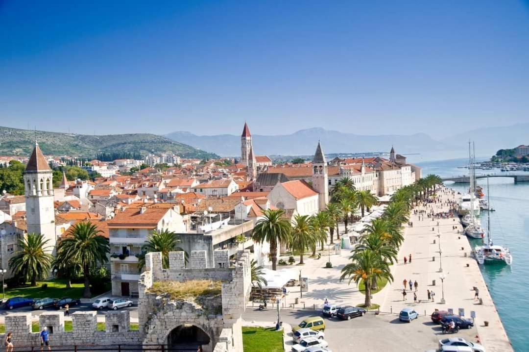 Apartman Lotos Apartment Trogir Exterior foto